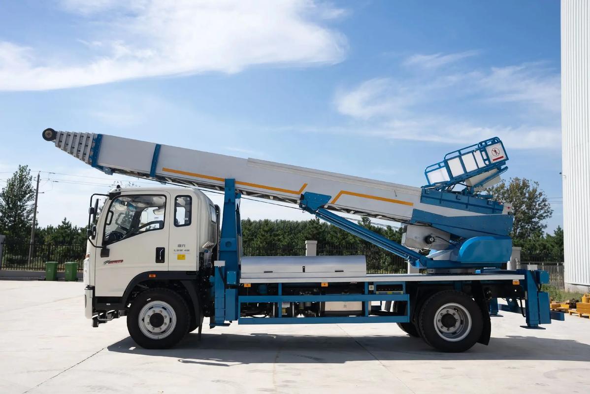 清河县云梯上料车租赁费用