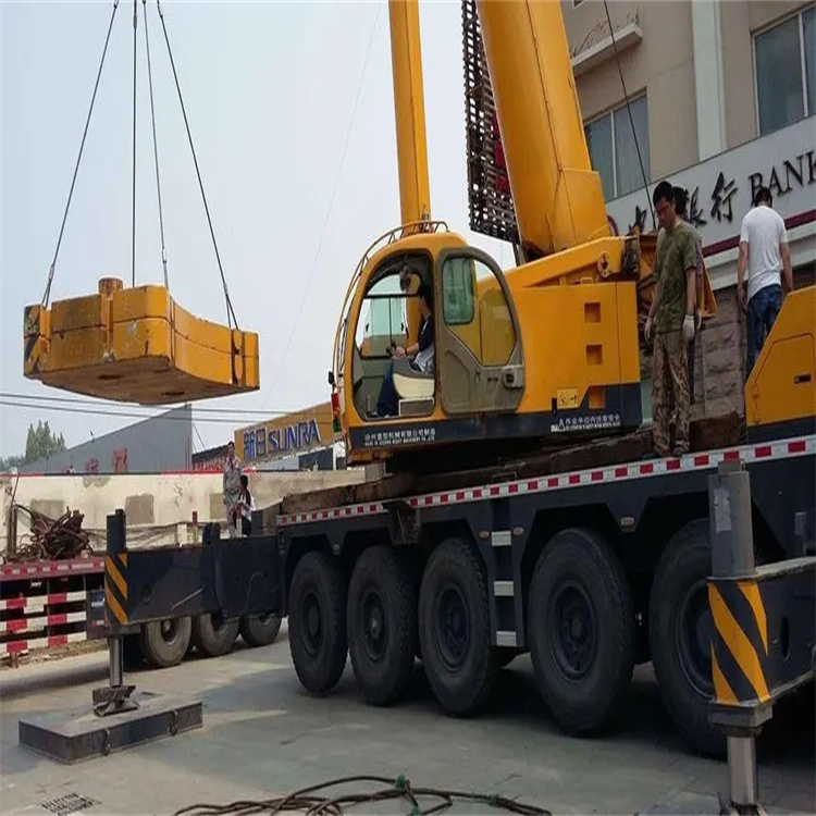 清河县当地吊车出租|机器吊装|75吨|工厂搬迁服务